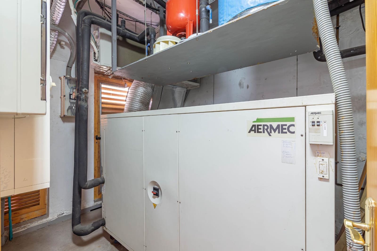 Kommersiell til salgs i Las Palmas de Gran Canaria - € 290 000 (Ref: 9141630)