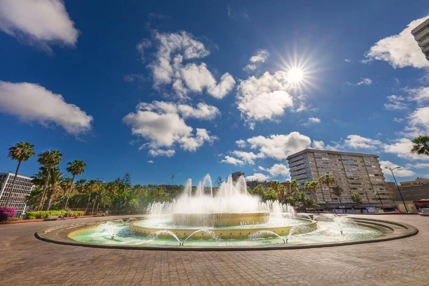 Office for sale in Las Palmas de Gran Canaria - € 690,000 (Ref: 9165115)