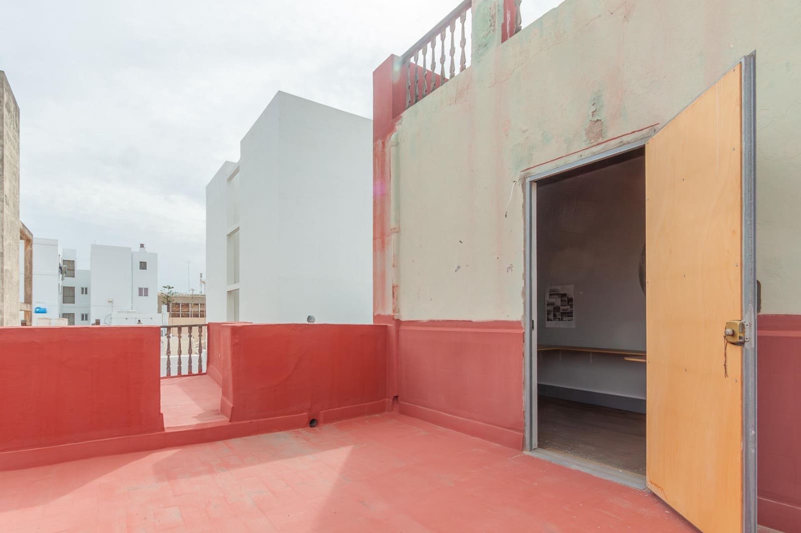 Office for sale in Las Palmas de Gran Canaria - € 690,000 (Ref: 9165115)