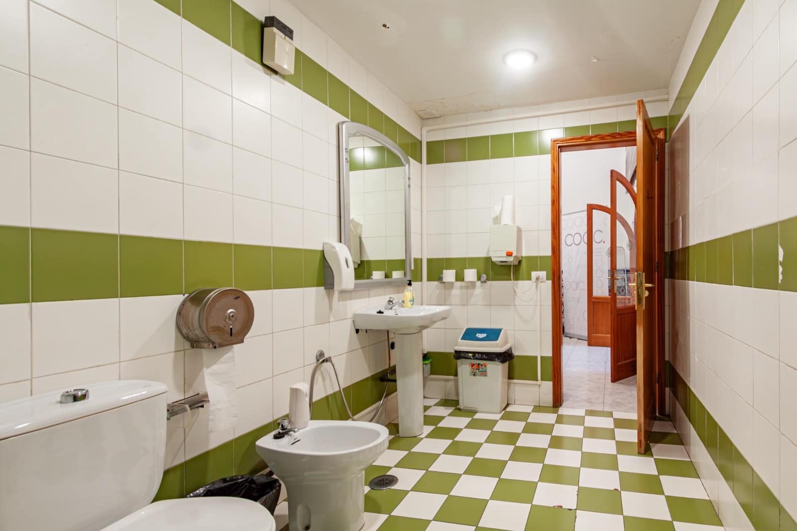 Office for sale in Las Palmas de Gran Canaria - € 690,000 (Ref: 9165115)