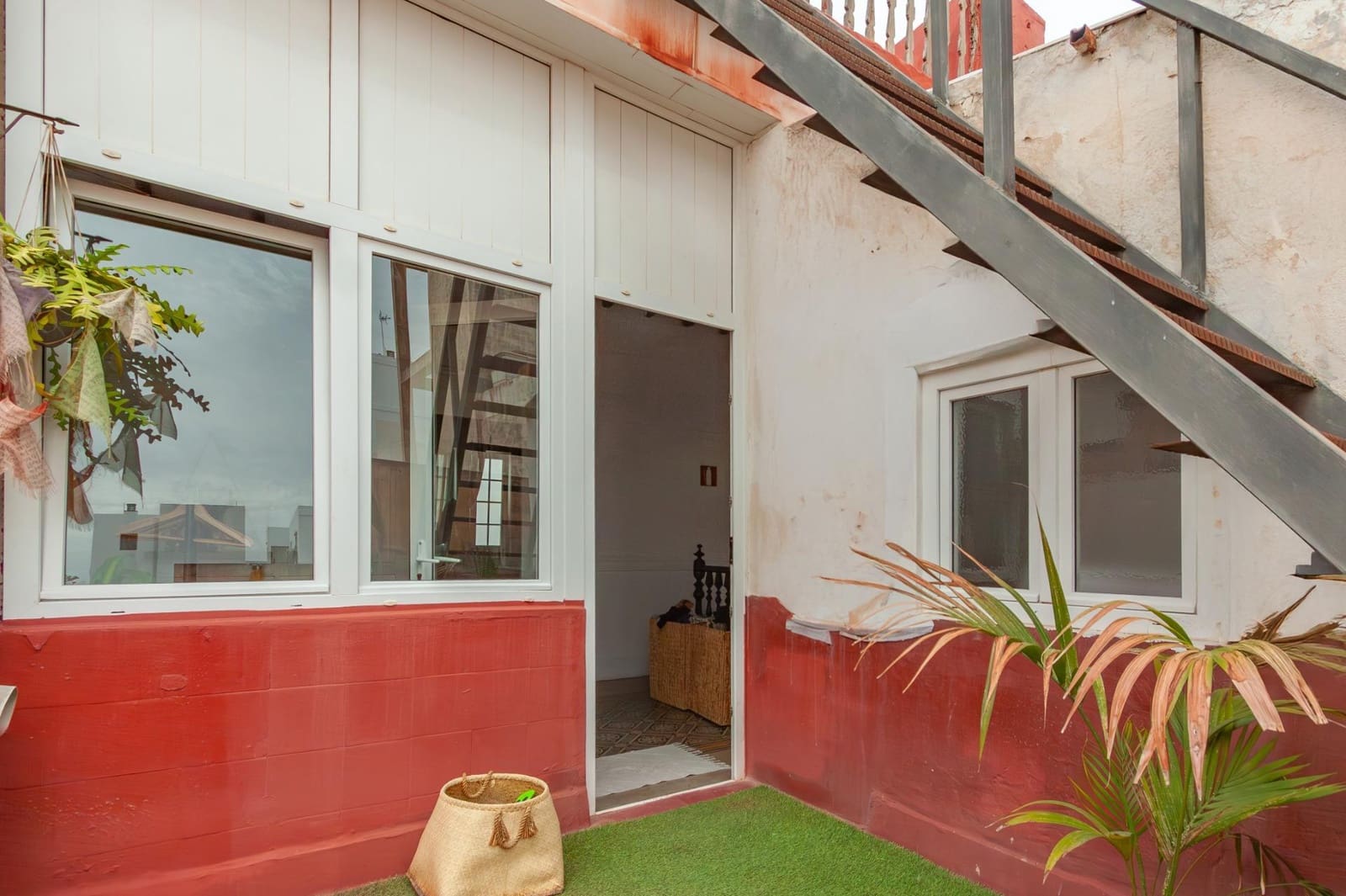 Office for sale in Las Palmas de Gran Canaria - € 690,000 (Ref: 9165115)