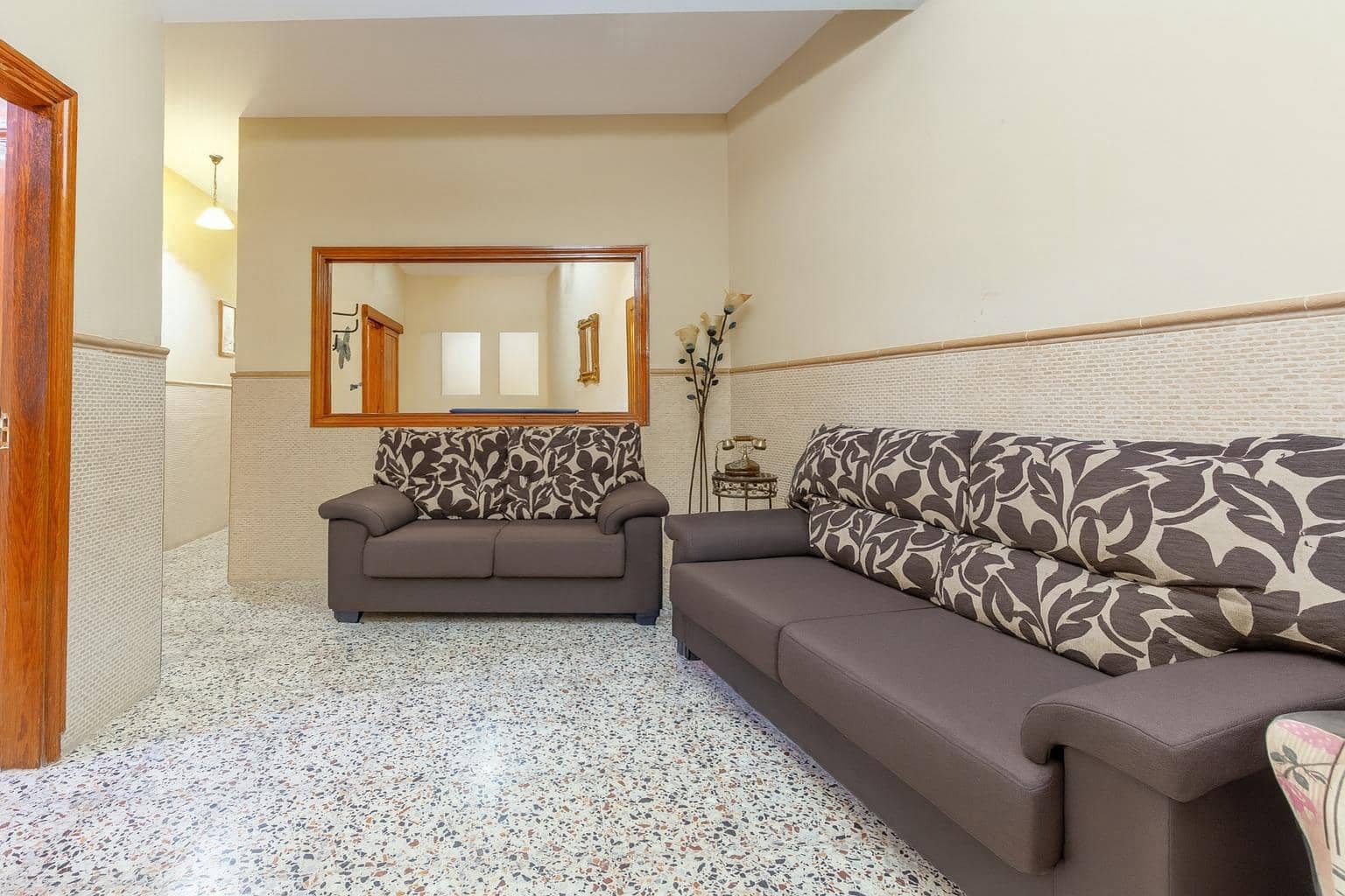 4 bedroom Terraced Villa for sale in Galdar with garage - € 208,000 (Ref: 9183694)