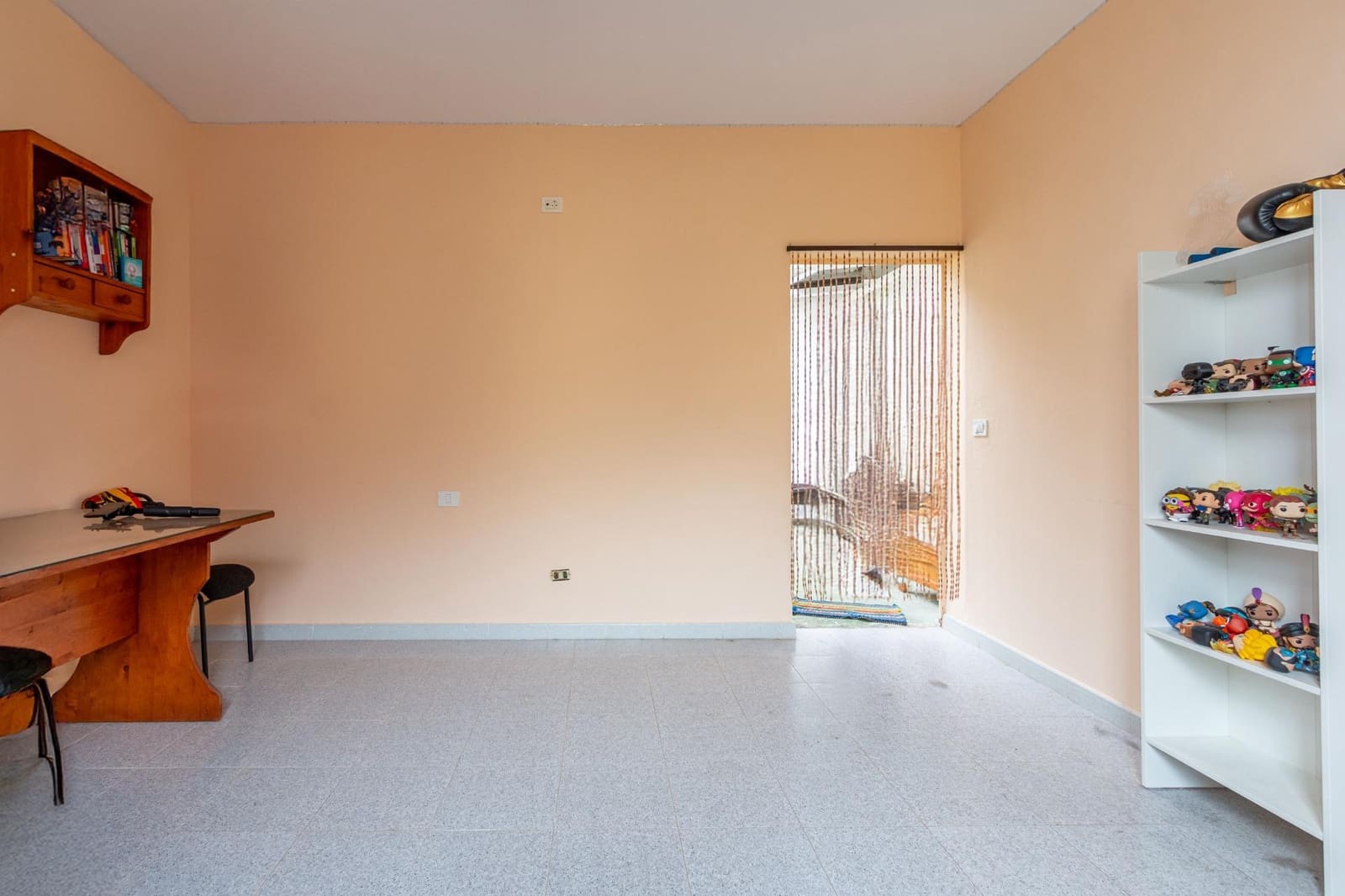 4 bedroom Terraced Villa for sale in Galdar with garage - € 208,000 (Ref: 9183694)