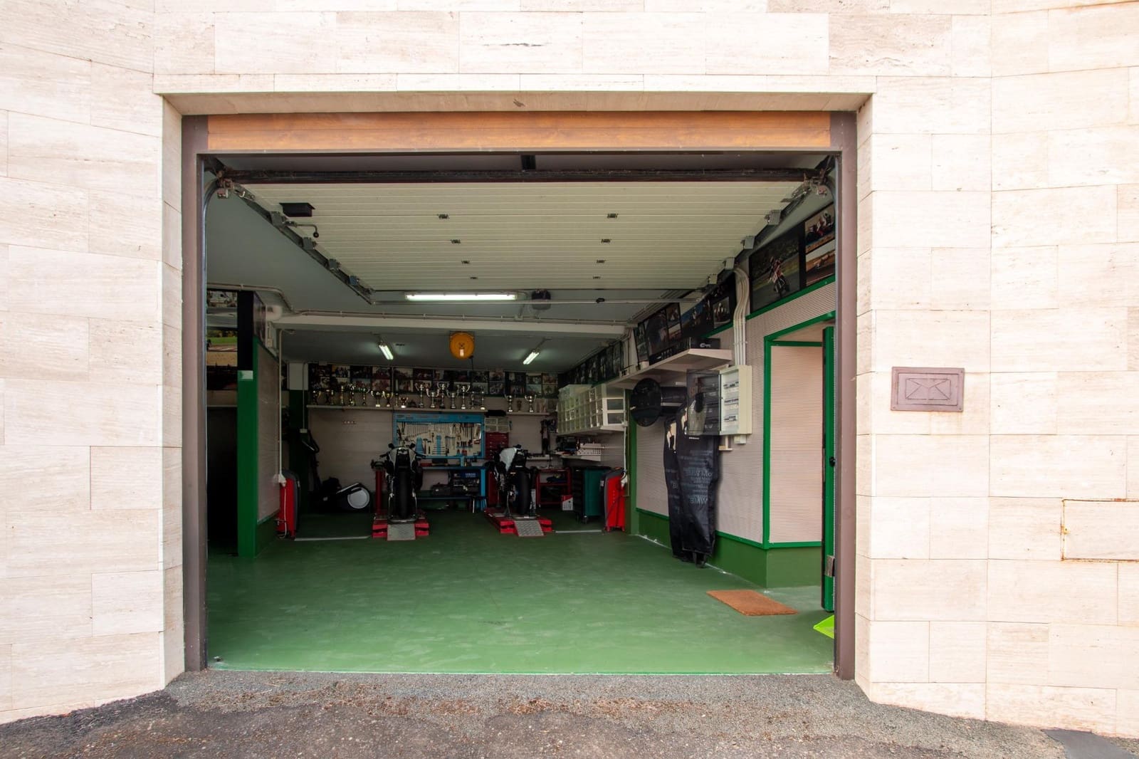 6 soveværelse Villa til salg i Santa Brigida med swimmingpool garage - € 1.450.000 (Ref: 9185443)