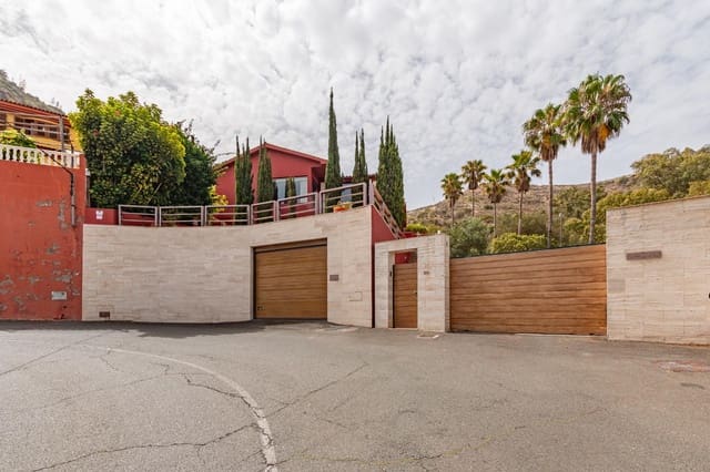 6 soveværelse Villa til salg i Santa Brígida med swimmingpool garage - € 1.450.000 (Ref: 9185443)