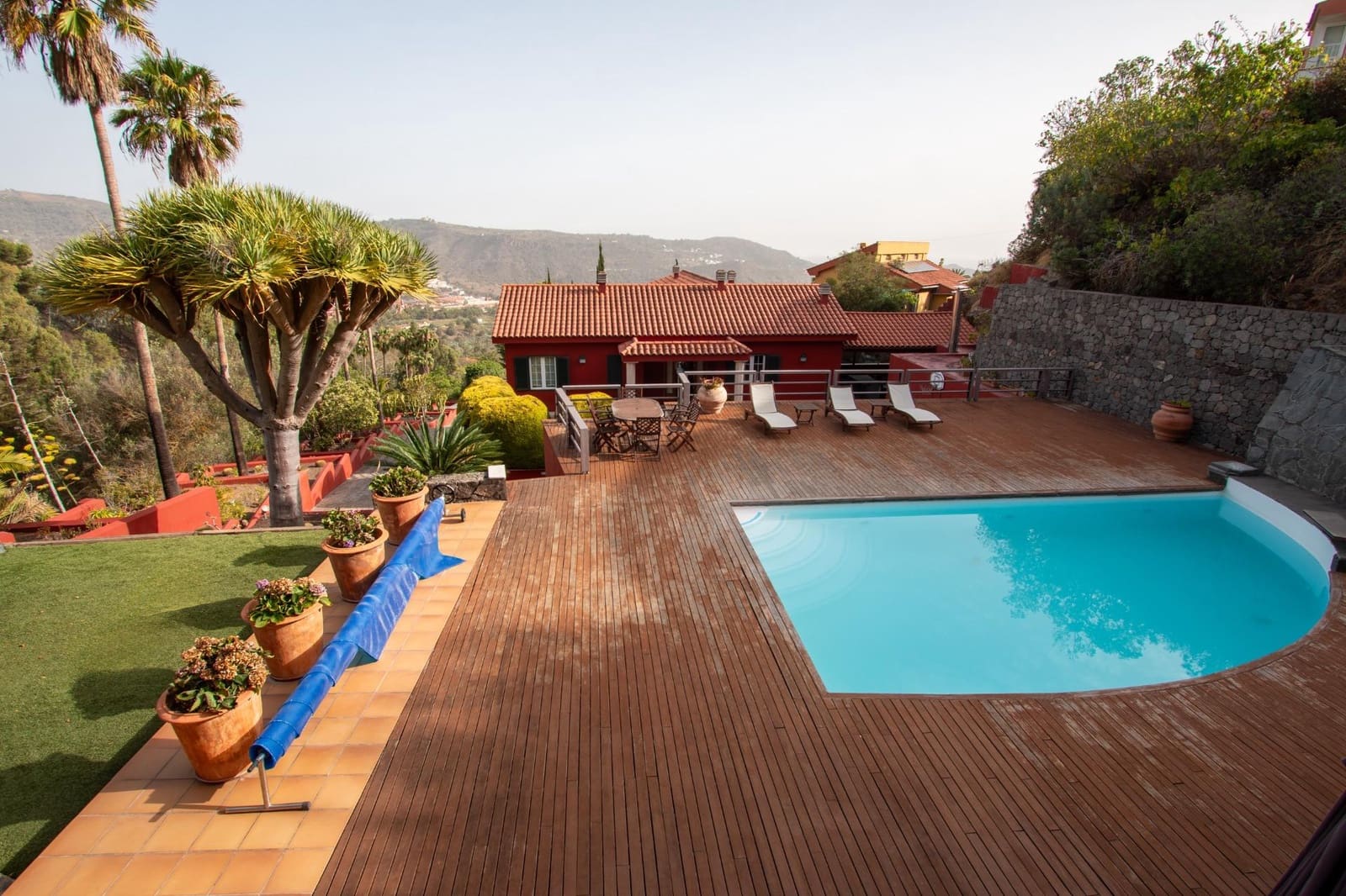 6 soveværelse Villa til salg i Santa Brigida med swimmingpool garage - € 1.450.000 (Ref: 9185443)