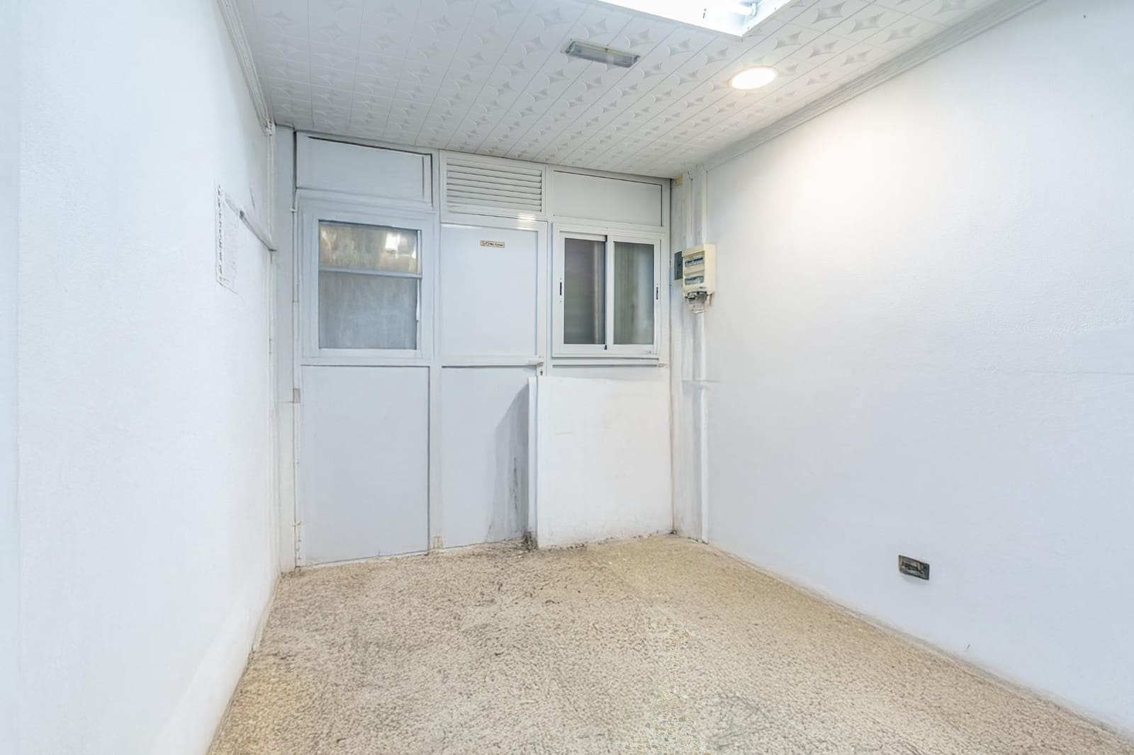 Erhverv til salg i Las Palmas de Gran Canaria - € 278.000 (Ref: 9200521)