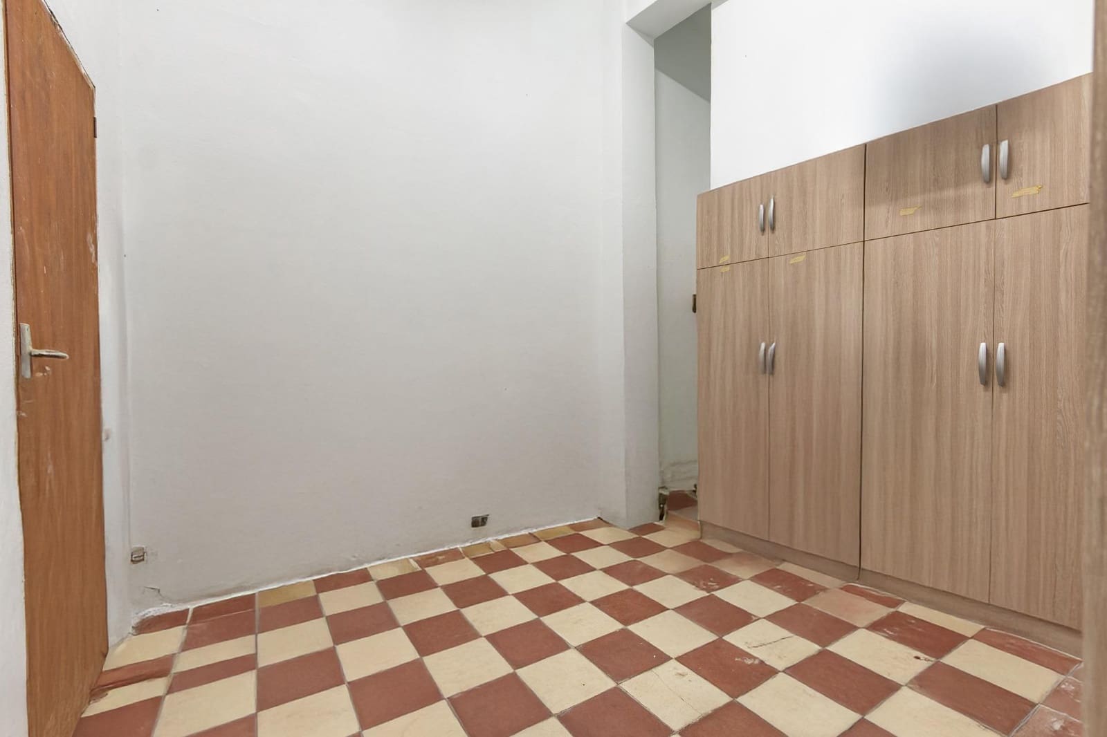 Erhverv til salg i Las Palmas de Gran Canaria - € 278.000 (Ref: 9200521)