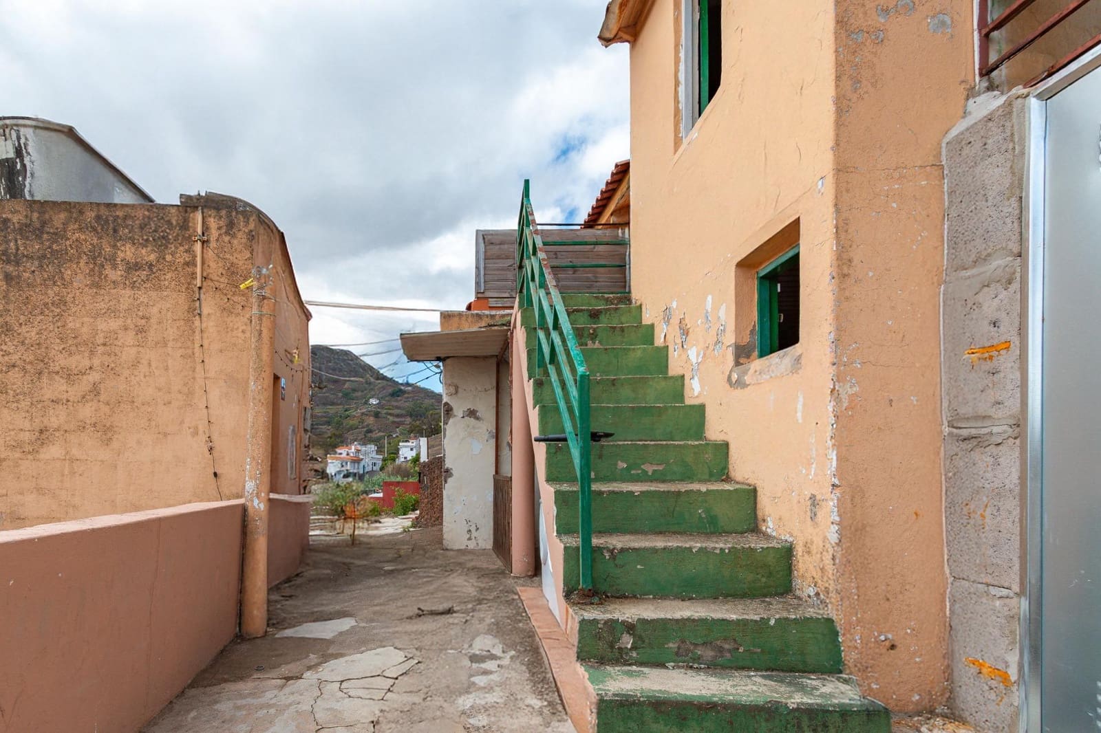 2 slaapkamer Finca/Landhuis te koop in Teror - € 74.000 (Ref: 9219991)