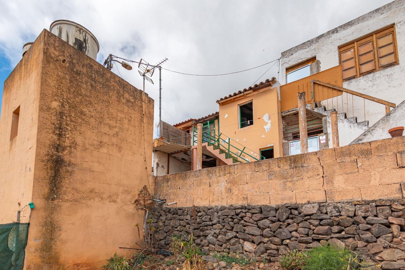 2 slaapkamer Finca/Landhuis te koop in Teror - € 74.000 (Ref: 9219991)