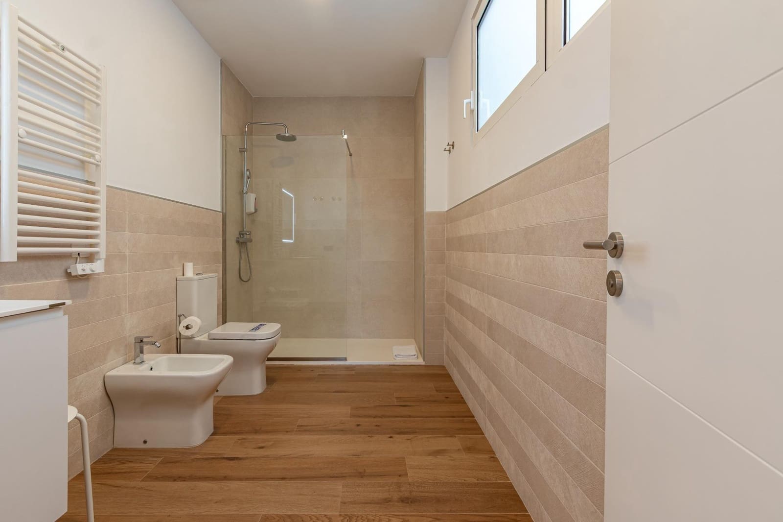 Chalet de 10 habitaciones en La Atalaya en venta con piscina garaje - 2.700.000 € (Ref: 9236920)