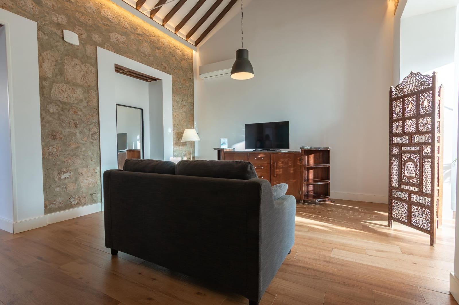 Chalet de 10 habitaciones en La Atalaya en venta con piscina garaje - 2.700.000 € (Ref: 9236920)