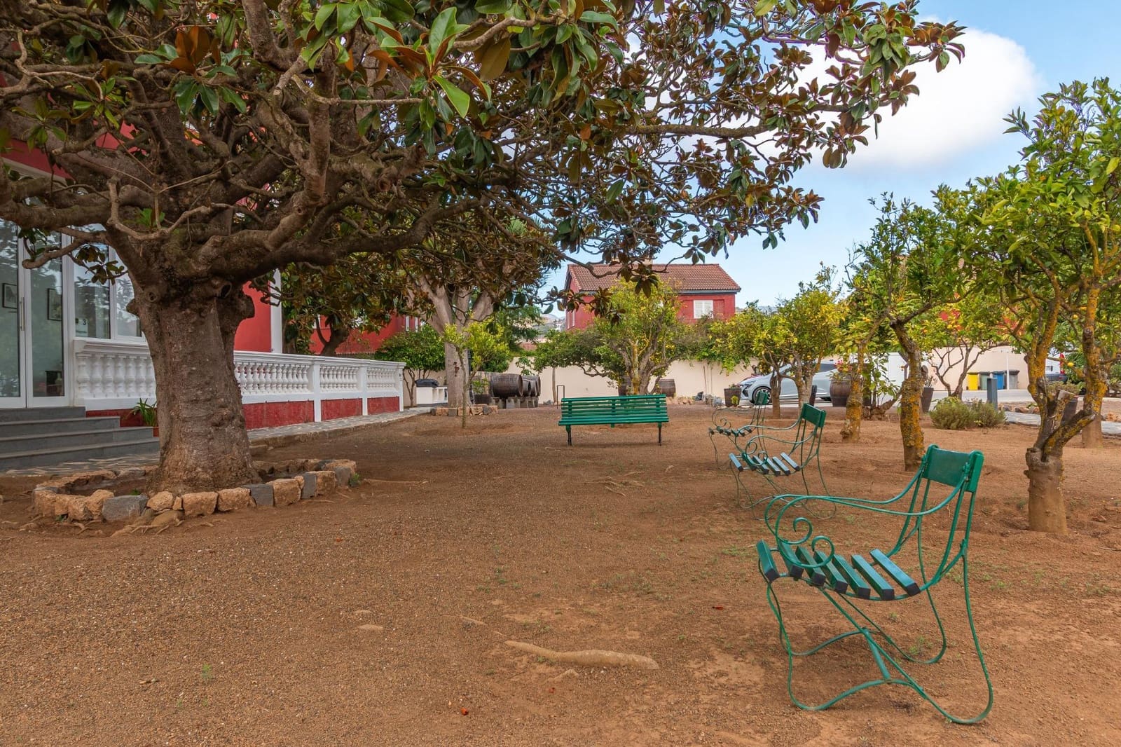 Chalet de 10 habitaciones en La Atalaya en venta con piscina garaje - 2.700.000 € (Ref: 9236920)