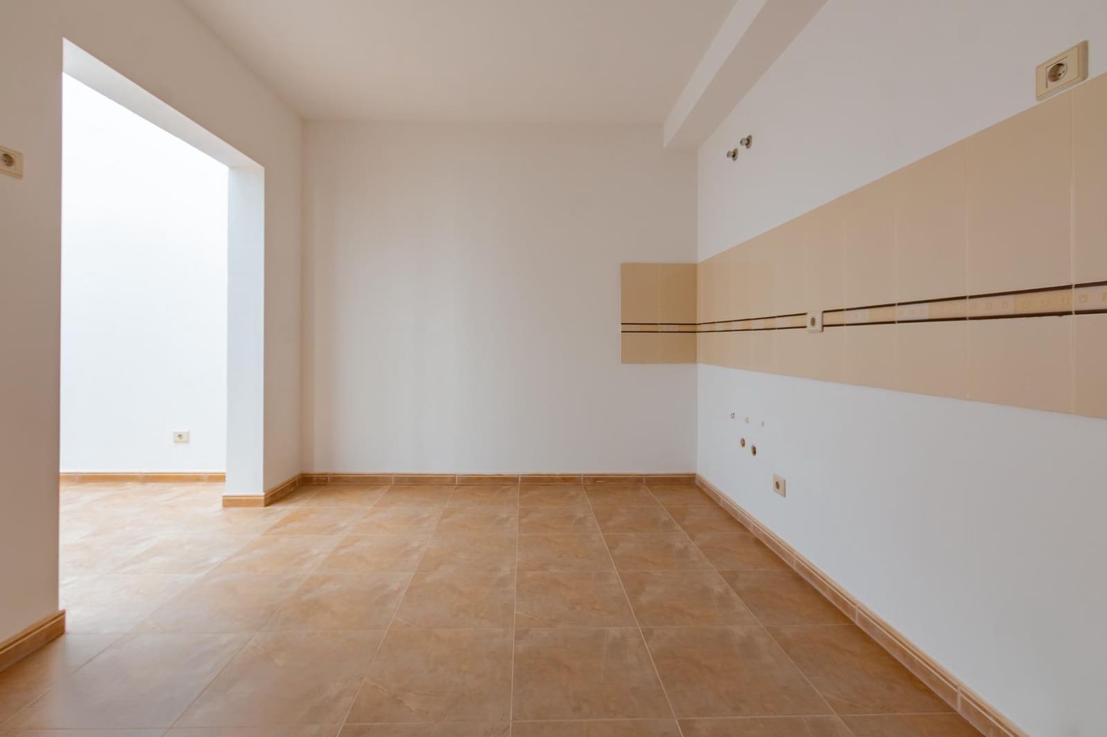 3 bedroom Apartment for sale in Santa Lucia de Tirajana with garage - € 320,000 (Ref: 9262629)