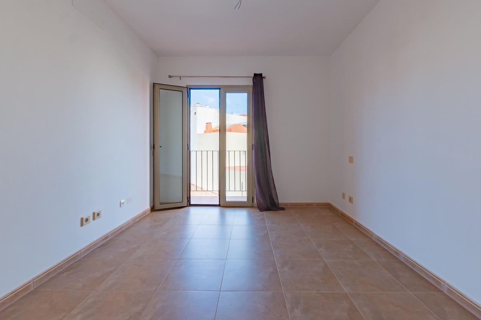 3 bedroom Apartment for sale in Santa Lucia de Tirajana with garage - € 320,000 (Ref: 9262629)