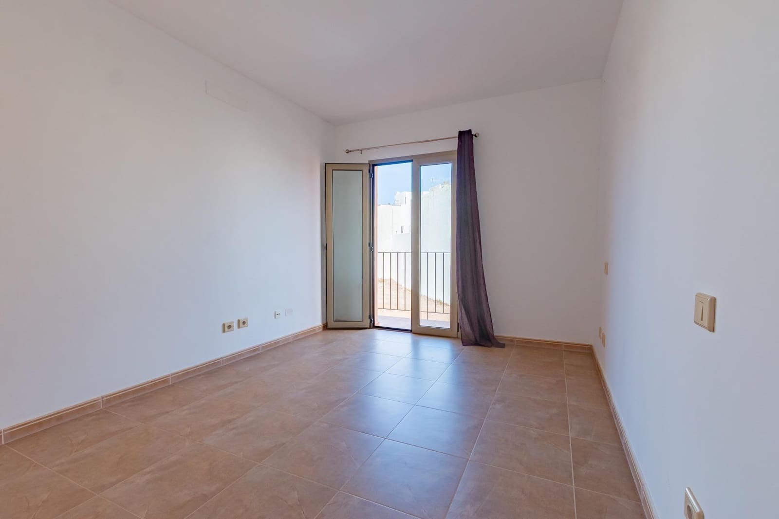 3 bedroom Apartment for sale in Santa Lucia de Tirajana with garage - € 320,000 (Ref: 9262629)