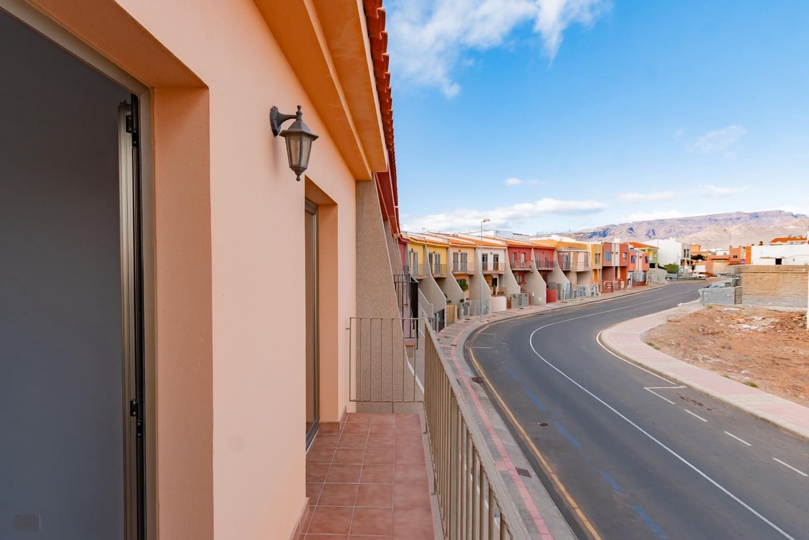 3 bedroom Apartment for sale in Santa Lucia de Tirajana with garage - € 320,000 (Ref: 9262629)