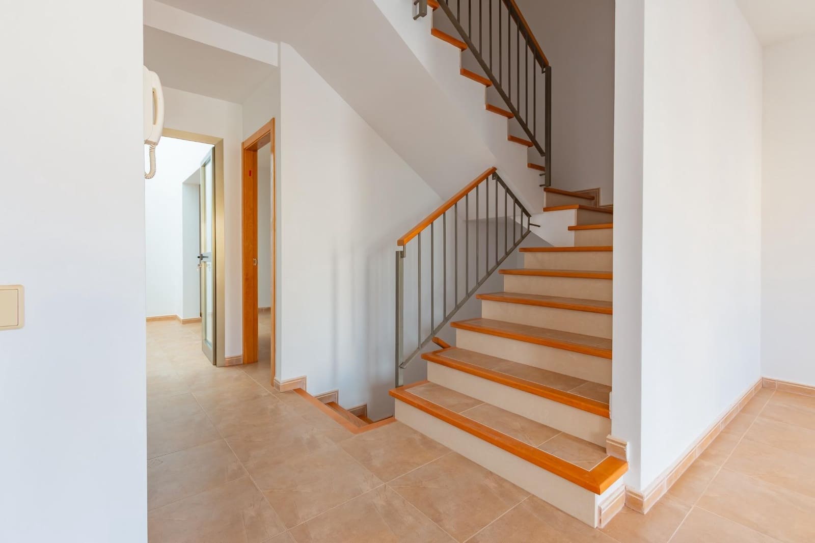 3 bedroom Apartment for sale in Santa Lucia de Tirajana with garage - € 320,000 (Ref: 9262629)