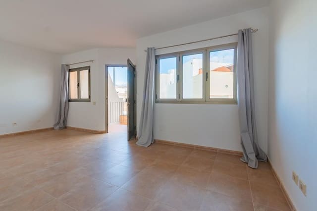 3 soveværelse Lejlighed til salg i Santa Lucía de Tirajana med garage - € 320.000 (Ref: 9262629)