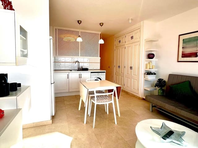 1 slaapkamer Appartement te koop in Las Palmas de Gran Canaria - € 270.000 (Ref: 9264575)