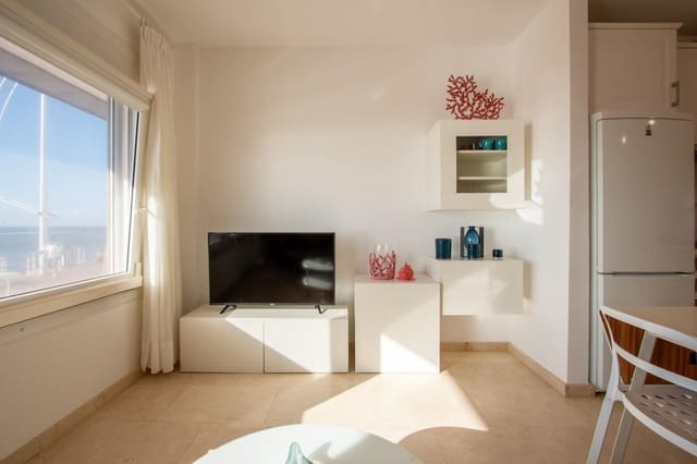 1 slaapkamer Appartement te koop in Las Palmas de Gran Canaria - € 270.000 (Ref: 9264575)