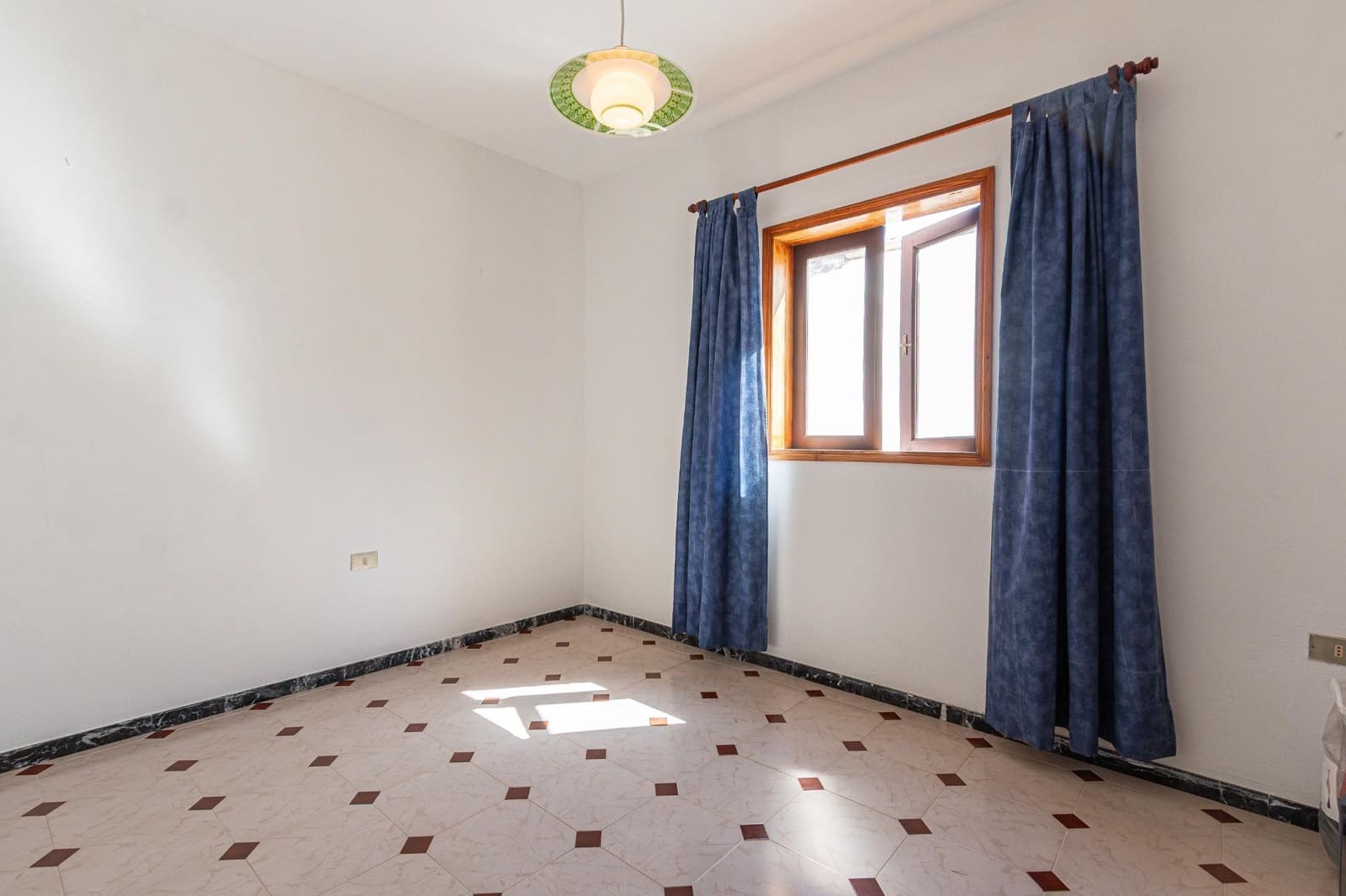 7 camera da letto Villa in vendita in Marzagan con piscina garage - 395.000 € (Rif: 9301071)