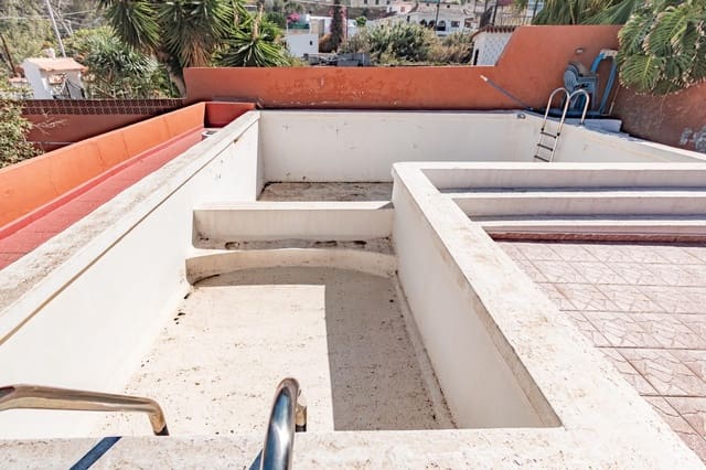 7 soverom Villa til salgs i Marzagan, Las Palmas de Gran Canaria med svømmebasseng garasje - € 395 000 (Ref: 9301071)