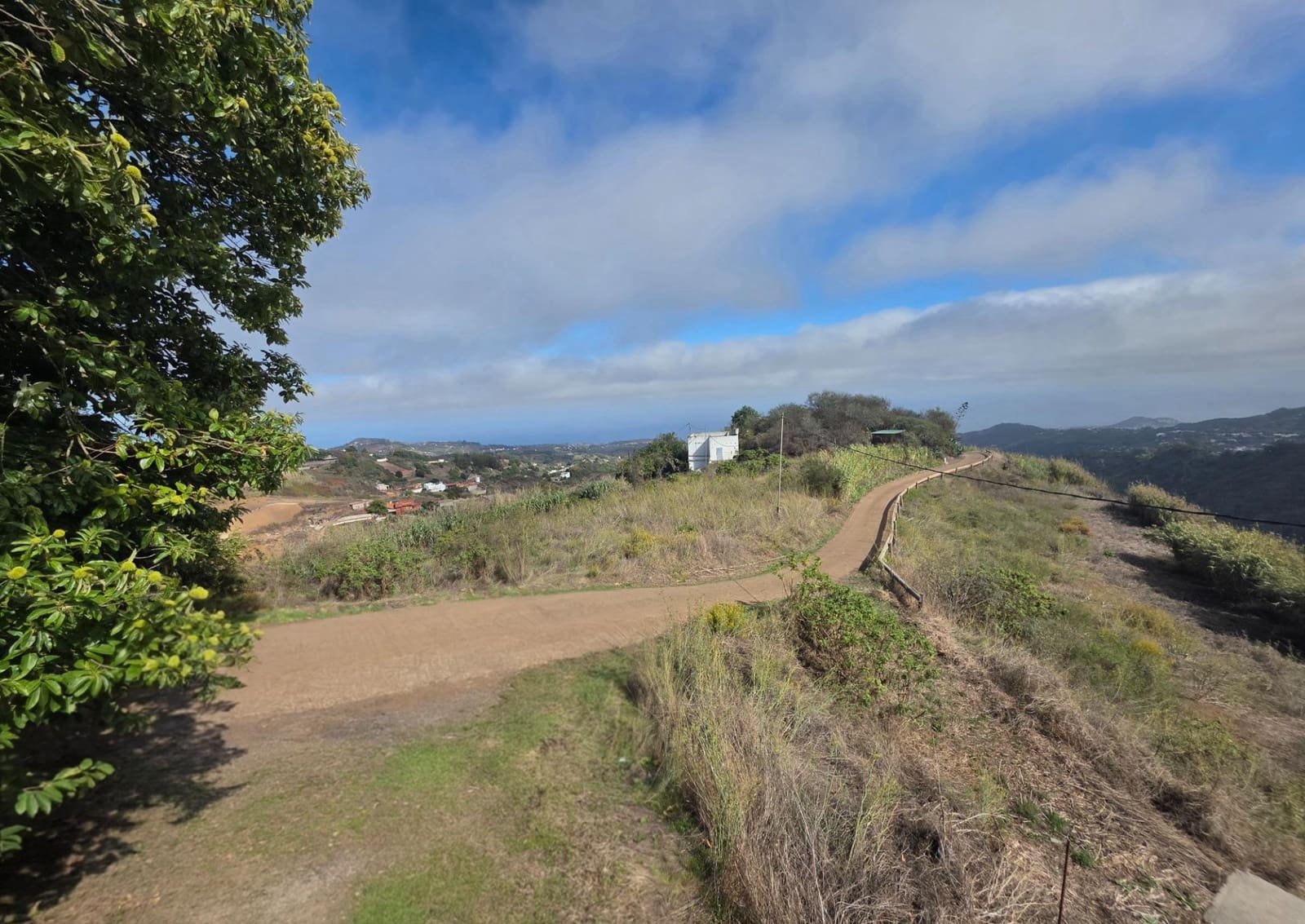 Ubebygd land til salgs i Moya - € 126 000 (Ref: 9308544)