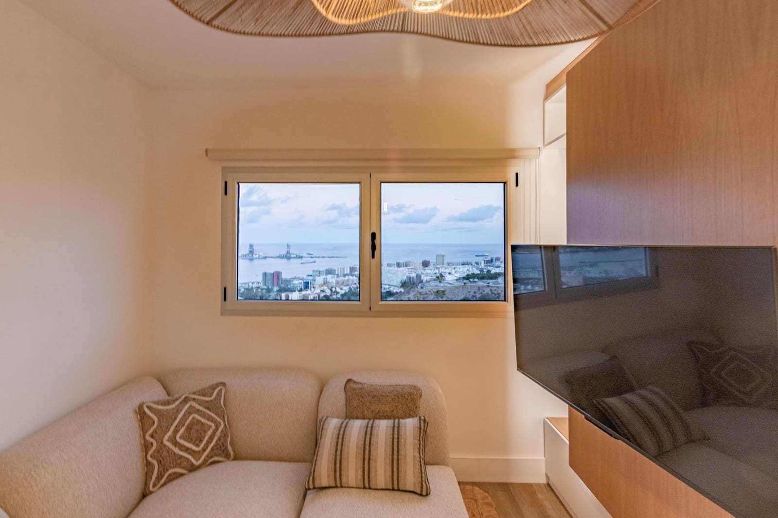 1 bedroom Apartment for rent in Las Palmas de Gran Canaria - € 1,300 (Ref: 9362659)