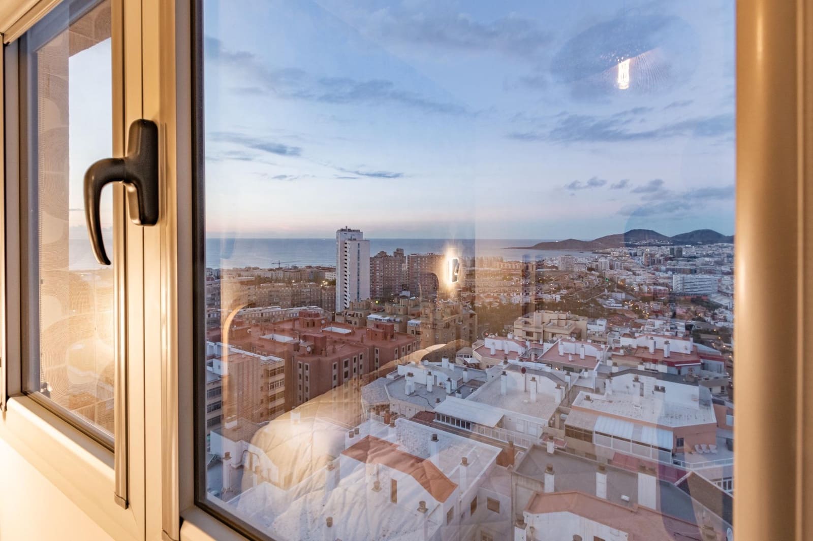 1 bedroom Apartment for rent in Las Palmas de Gran Canaria - € 1,300 (Ref: 9362659)