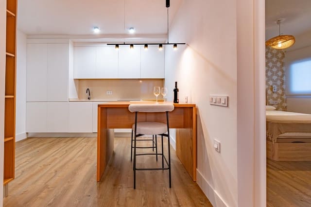 1 sovrum Lägenhet att hyra i Altavista - Don Zoilo, Las Palmas de Gran Canaria - 1 300 € (Ref: 9362659)