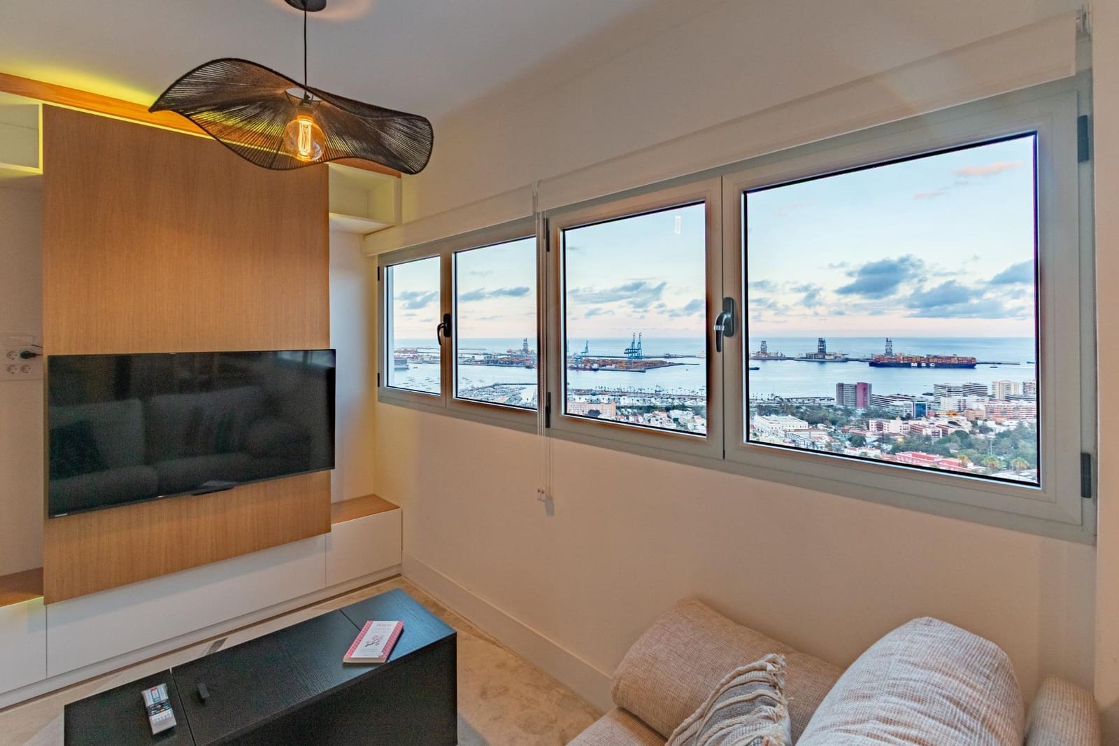 Apartamento de 1 habitación en Las Palmas de Gran Canaria en alquiler - 1.200 € (Ref: 9362660)