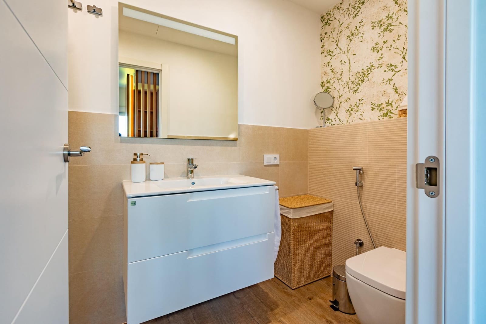 Apartamento de 1 habitación en Las Palmas de Gran Canaria en alquiler - 1.200 € (Ref: 9362660)