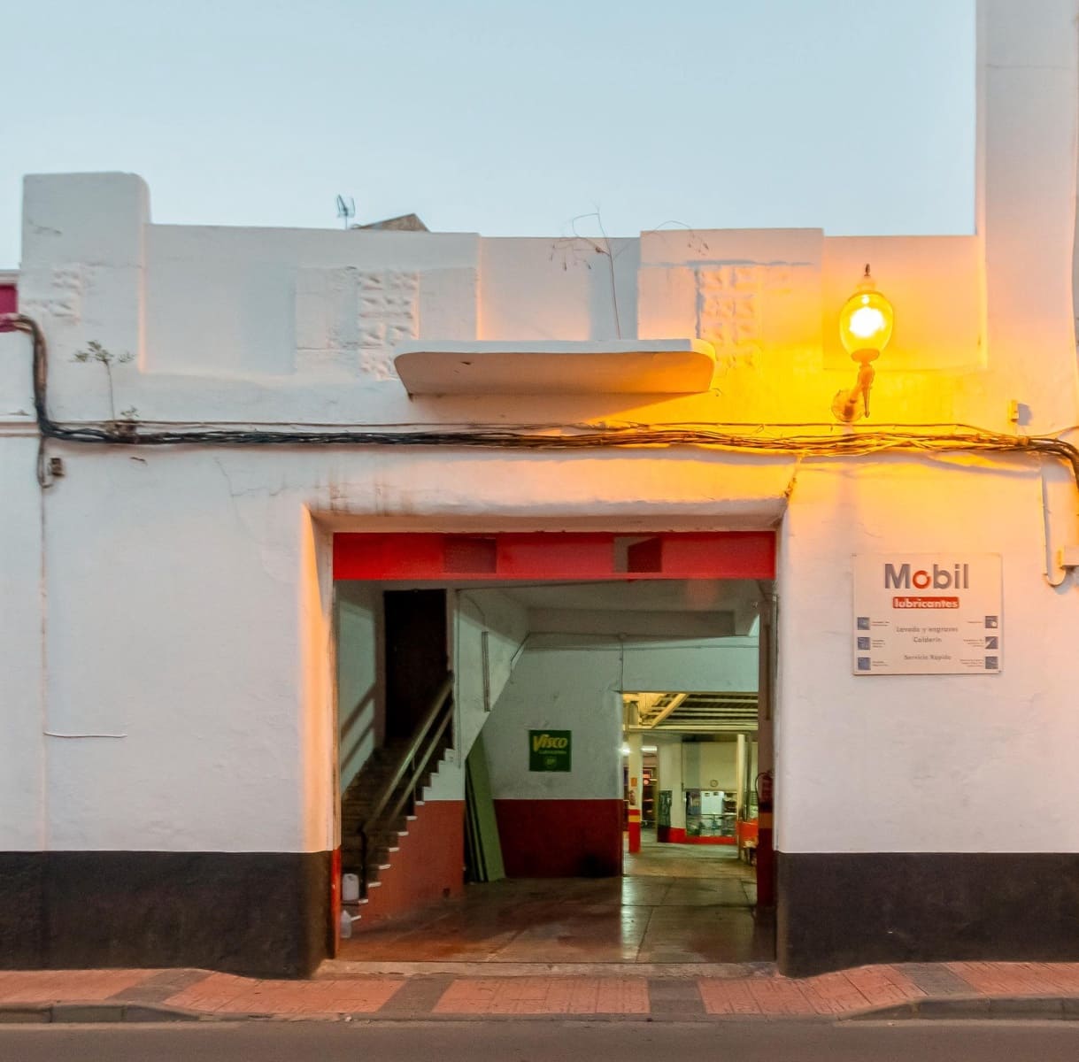 4 slaapkamer Commercieel te koop in Telde met garage - € 1.350.000 (Ref: 9390921)