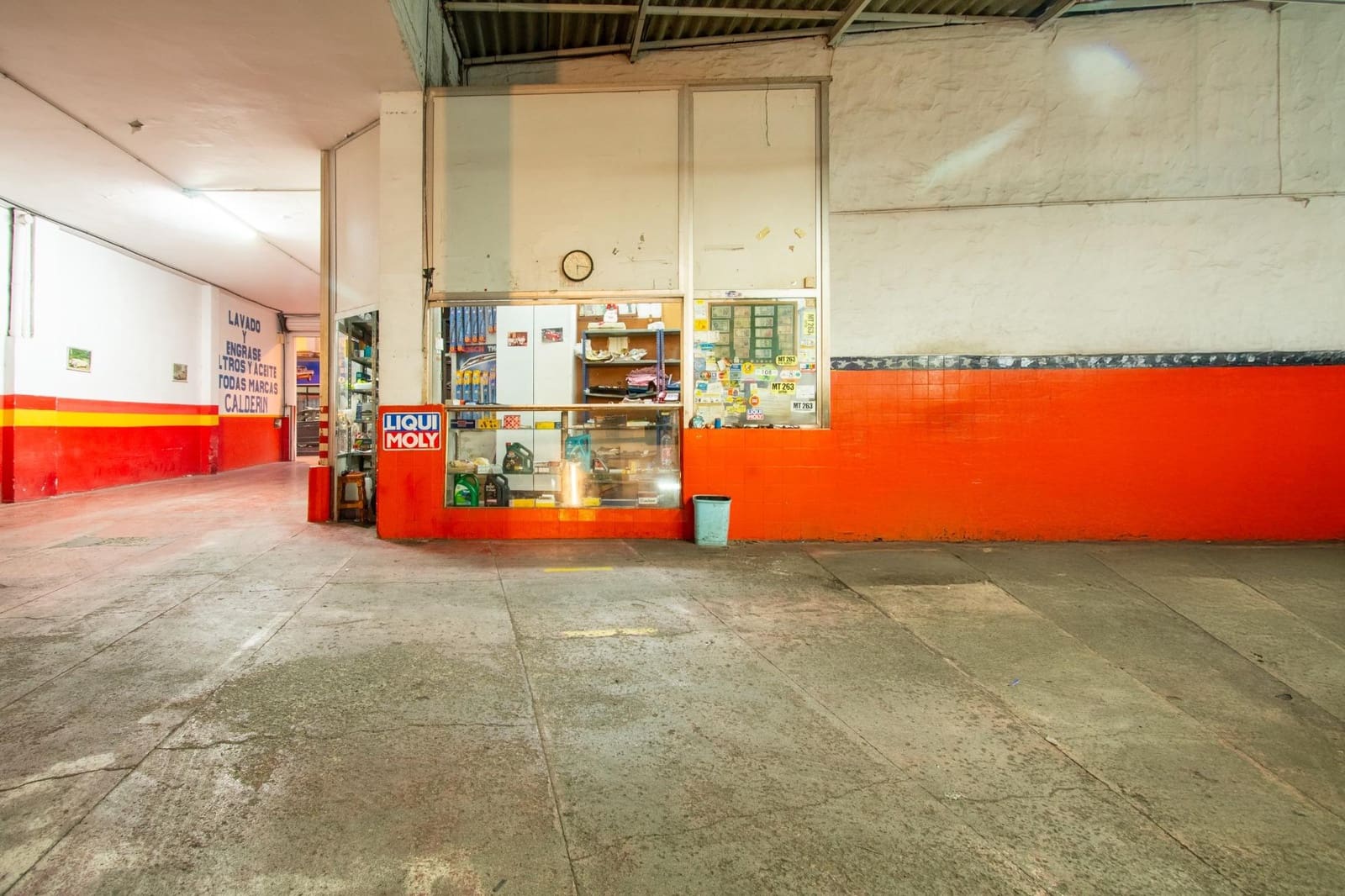 4 slaapkamer Commercieel te koop in Telde met garage - € 1.350.000 (Ref: 9390921)