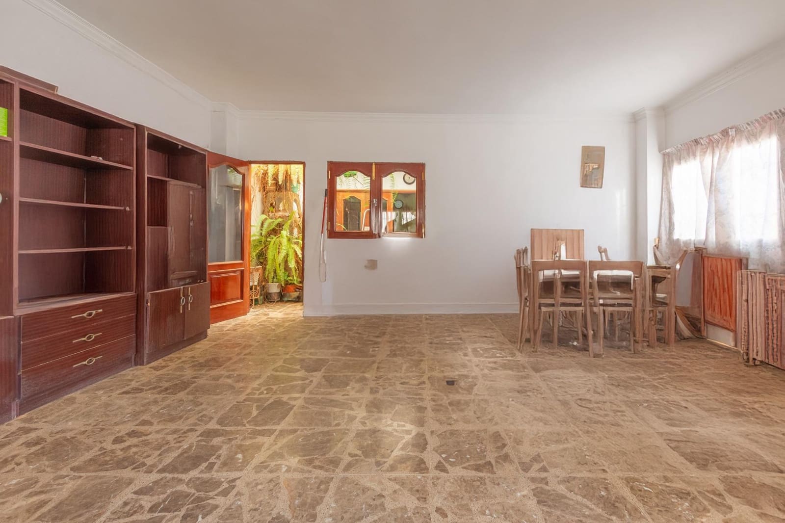 4 slaapkamer Commercieel te koop in Telde met garage - € 1.350.000 (Ref: 9390921)