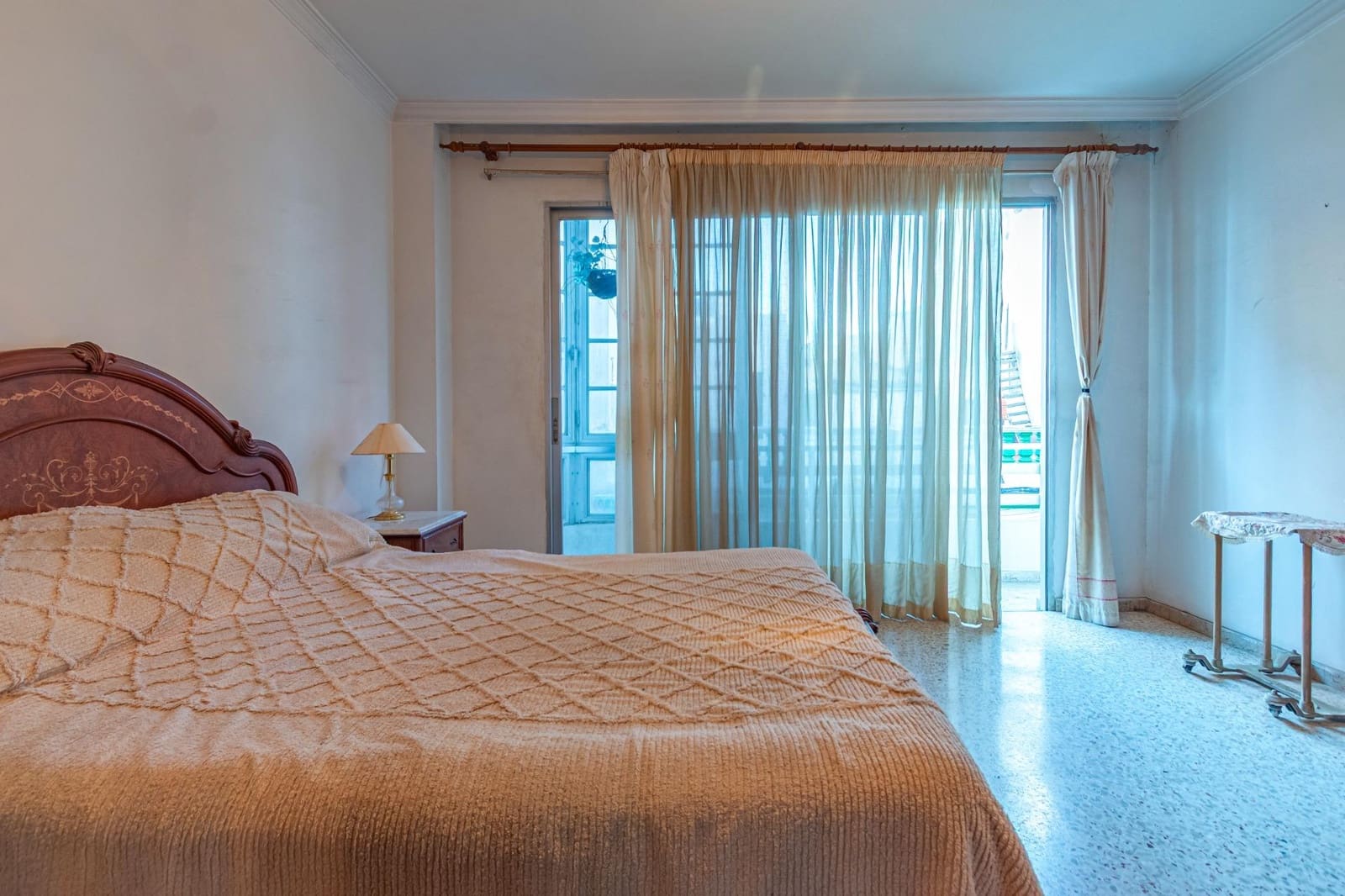 4 slaapkamer Commercieel te koop in Telde met garage - € 1.350.000 (Ref: 9390921)