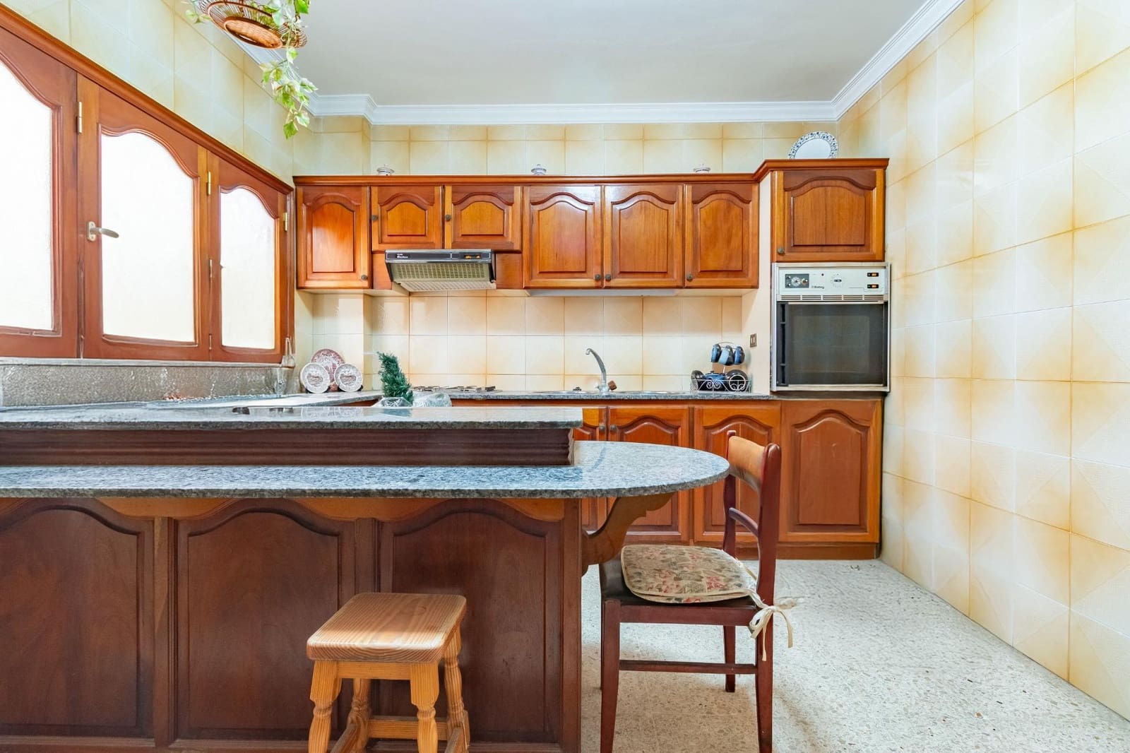 4 slaapkamer Commercieel te koop in Telde met garage - € 1.350.000 (Ref: 9390921)