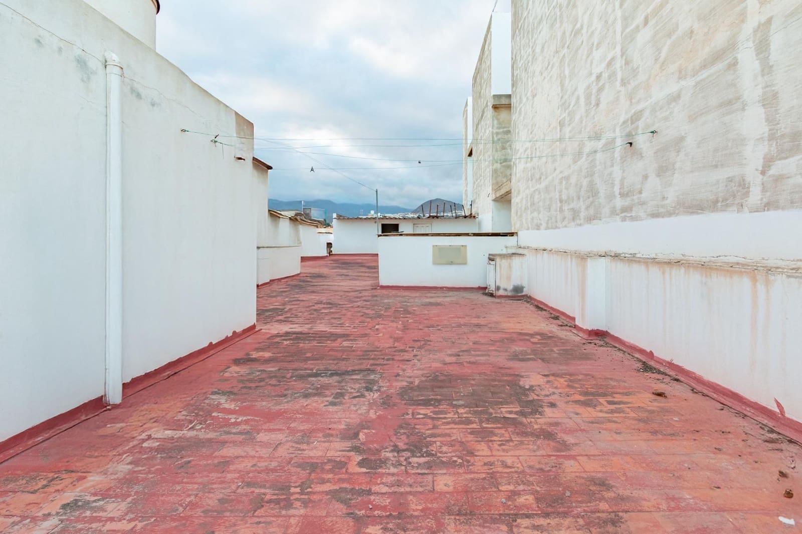 4 slaapkamer Commercieel te koop in Telde met garage - € 1.350.000 (Ref: 9390921)