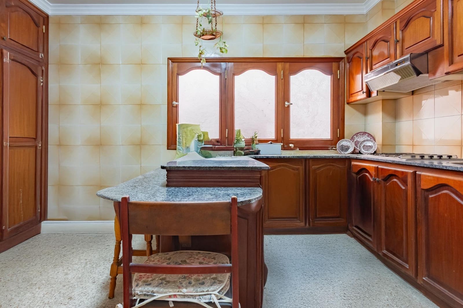 4 slaapkamer Commercieel te koop in Telde met garage - € 1.350.000 (Ref: 9390921)