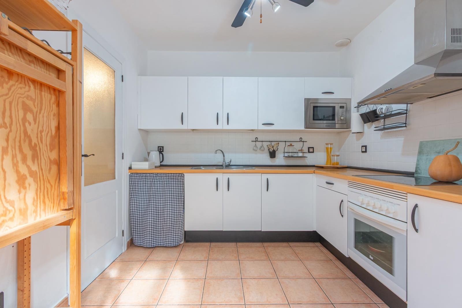 3 bedroom Apartment for sale in Agaete with garage - € 323,000 (Ref: 9411009)