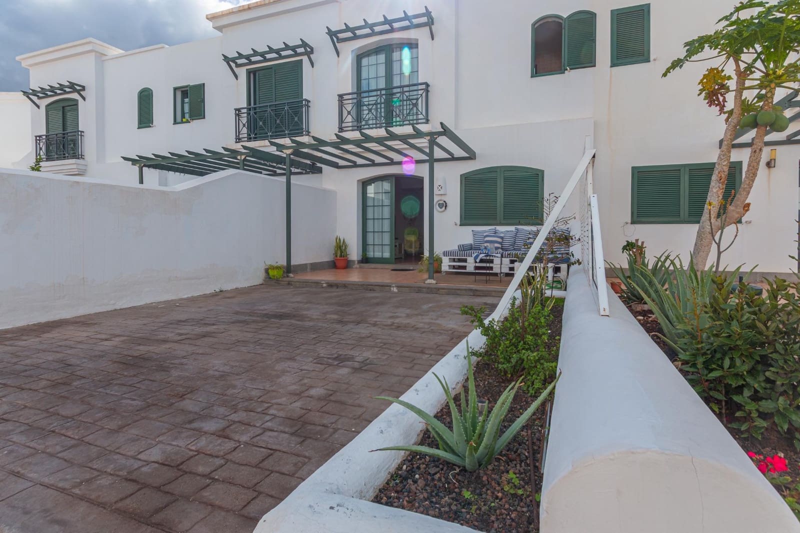 3 bedroom Apartment for sale in Agaete with garage - € 323,000 (Ref: 9411009)