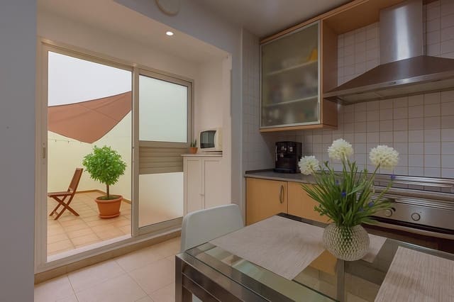 2 makuuhuone Asunto myytävänä paikassa Arenales - Lugo - Avda. Marítima, Las Palmas de Gran Canaria mukana 
autotalli - 234 000 € (Ref: 9422482)