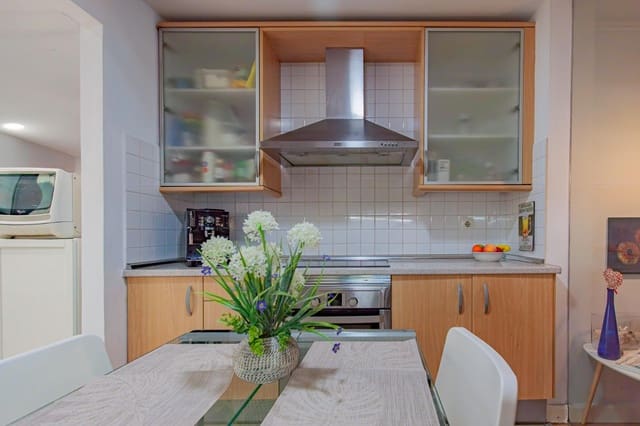 2 makuuhuone Asunto myytävänä paikassa Arenales - Lugo - Avda. Marítima, Las Palmas de Gran Canaria mukana 
autotalli - 234 000 € (Ref: 9422482)