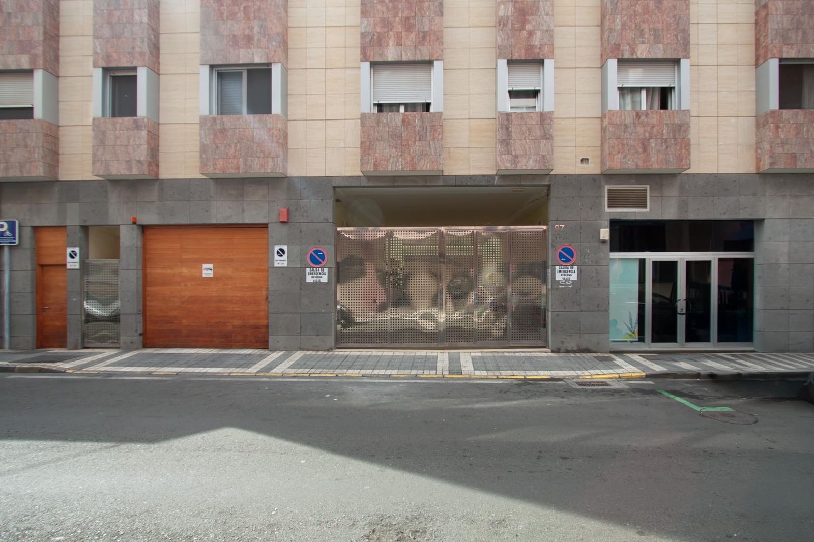 2 makuuhuone Asunto myytävänä paikassa Las Palmas de Gran Canaria mukana 
autotalli - 234 000 € (Ref: 9422482)