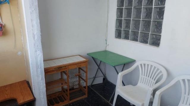 3 bedroom Flat for sale in La Feria, Las Palmas de Gran Canaria - € 160,000 (Ref: 9468516)