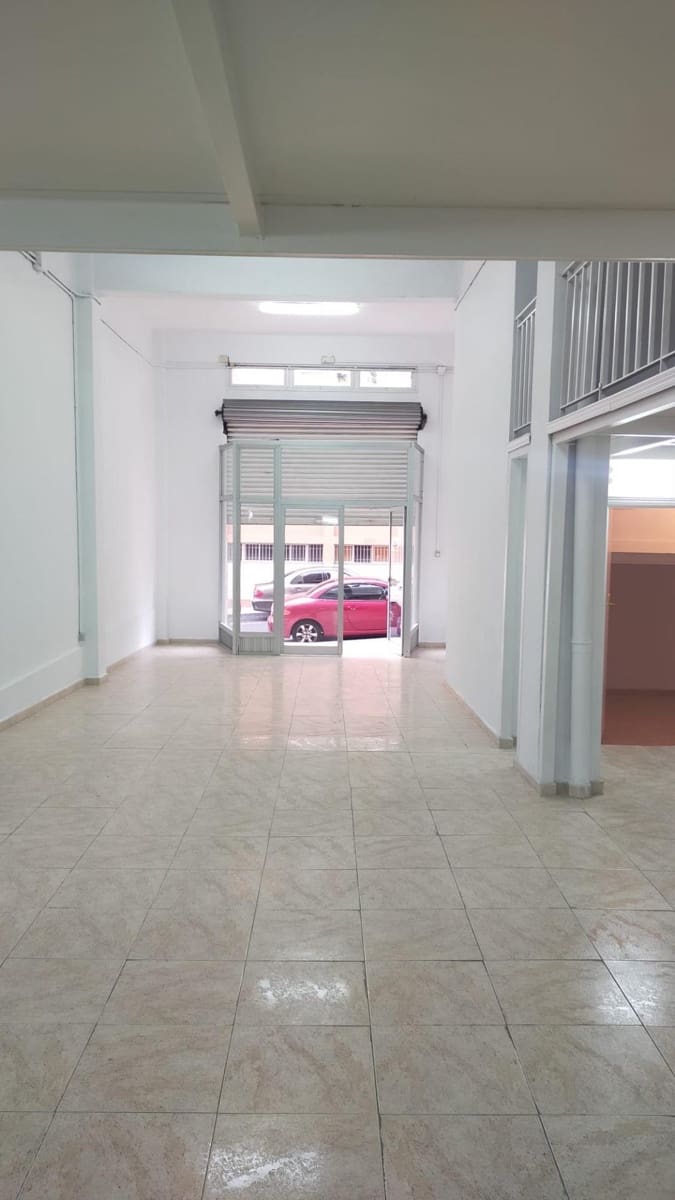 Kommersiell til salgs i Santa Cruz de Tenerife - € 287 000 (Ref: 9494674)