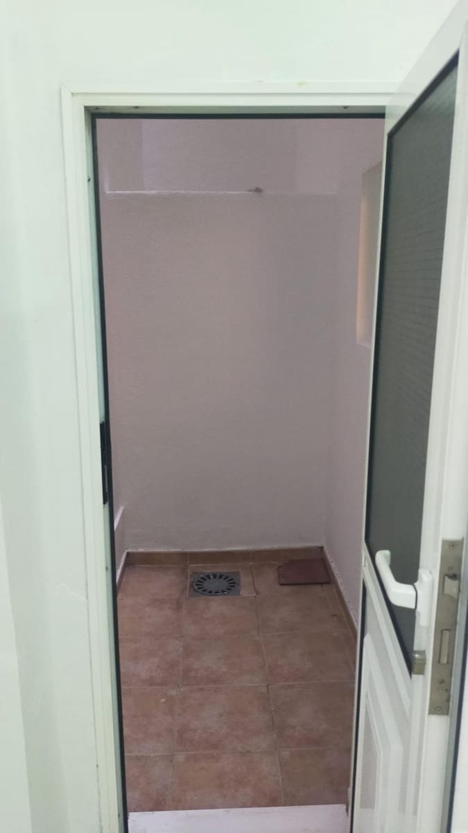 Kommersiell til salgs i Santa Cruz de Tenerife - € 287 000 (Ref: 9494674)