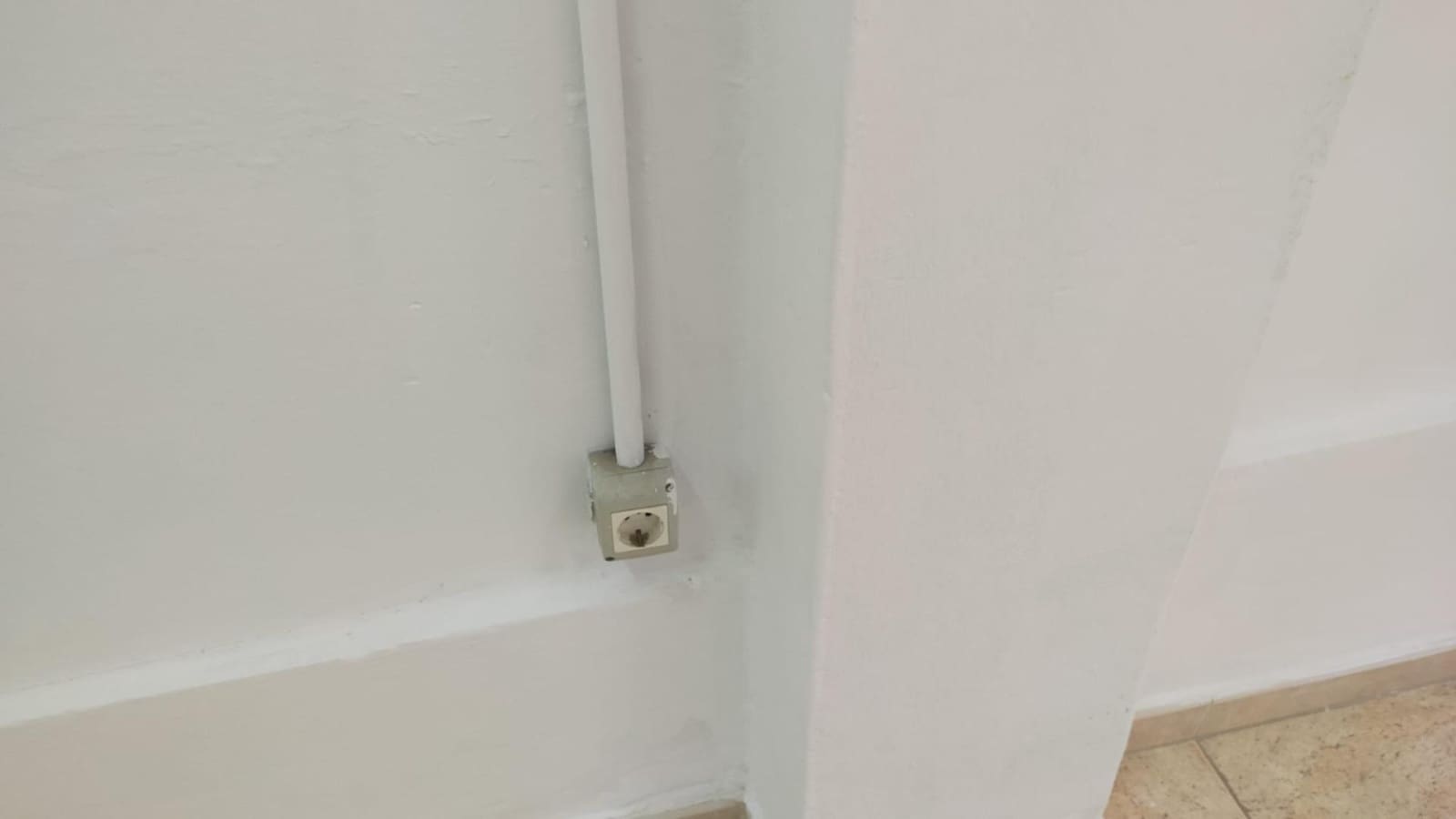 Kommersiell til salgs i Santa Cruz de Tenerife - € 287 000 (Ref: 9494674)