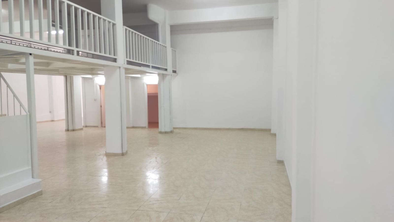 Kommersiell til salgs i Santa Cruz de Tenerife - € 287 000 (Ref: 9494674)
